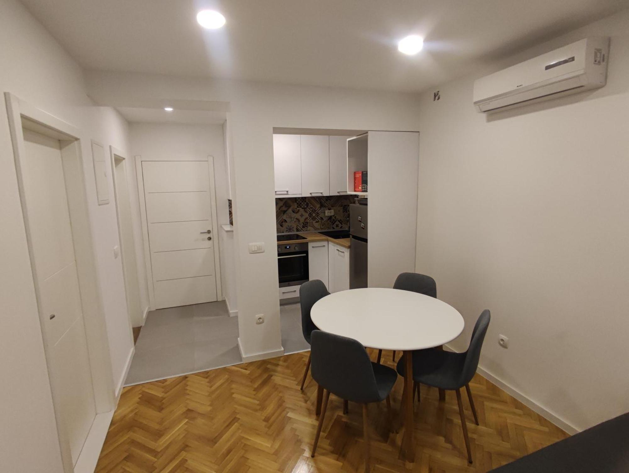 Apartments Saric มาคาร์สกา ภายนอก รูปภาพ