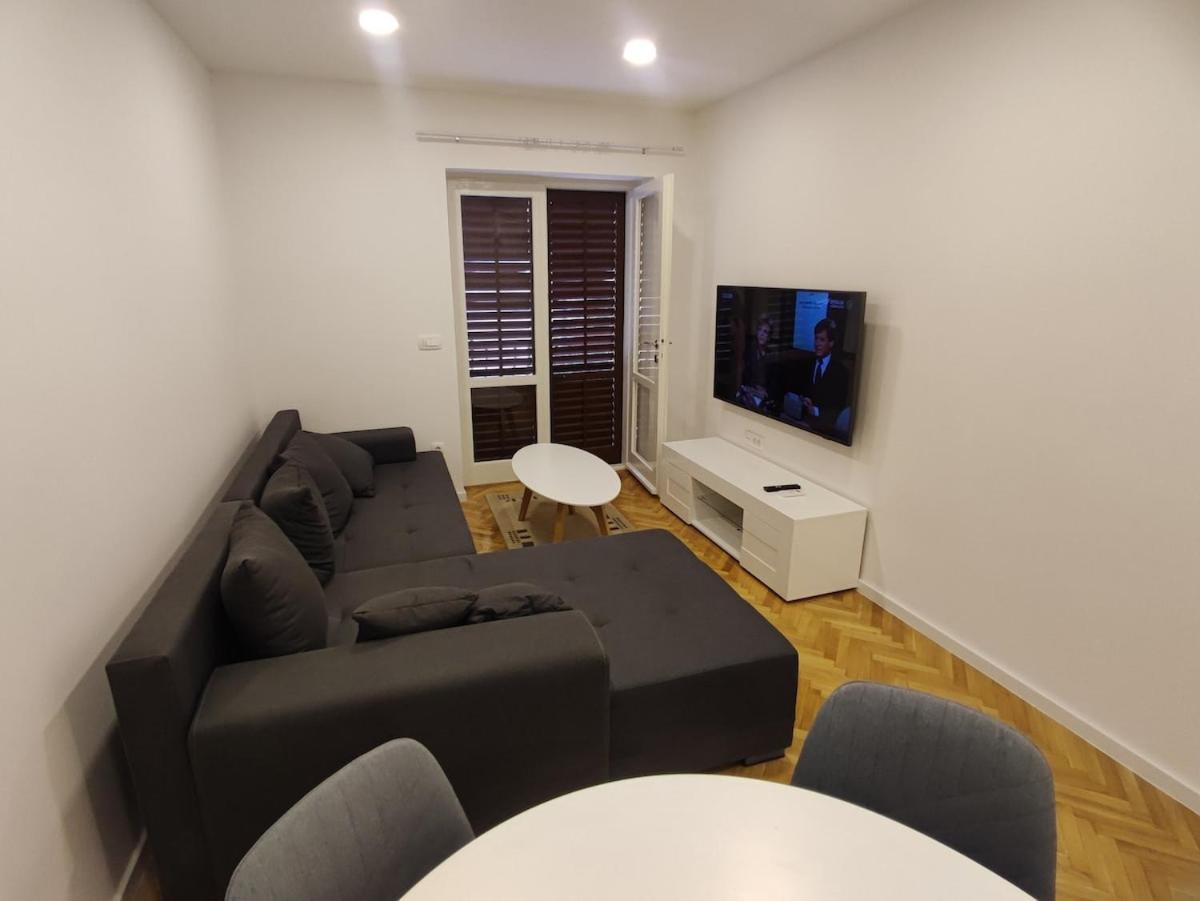 Apartments Saric มาคาร์สกา ภายนอก รูปภาพ