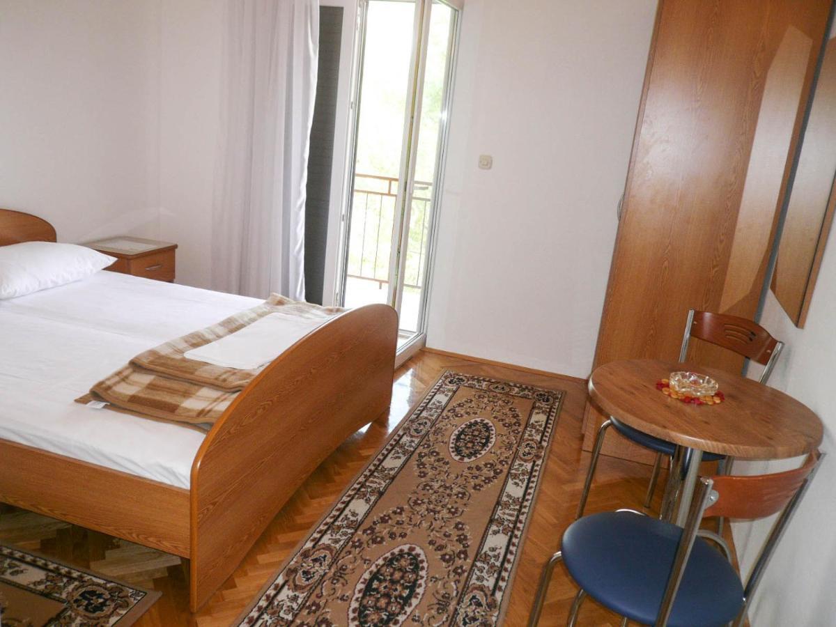 Apartments Saric มาคาร์สกา ภายนอก รูปภาพ