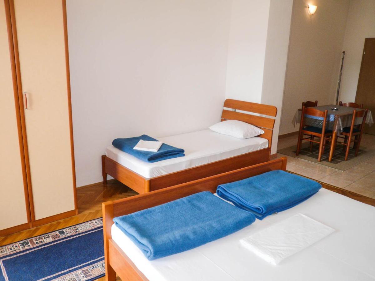 Apartments Saric มาคาร์สกา ภายนอก รูปภาพ